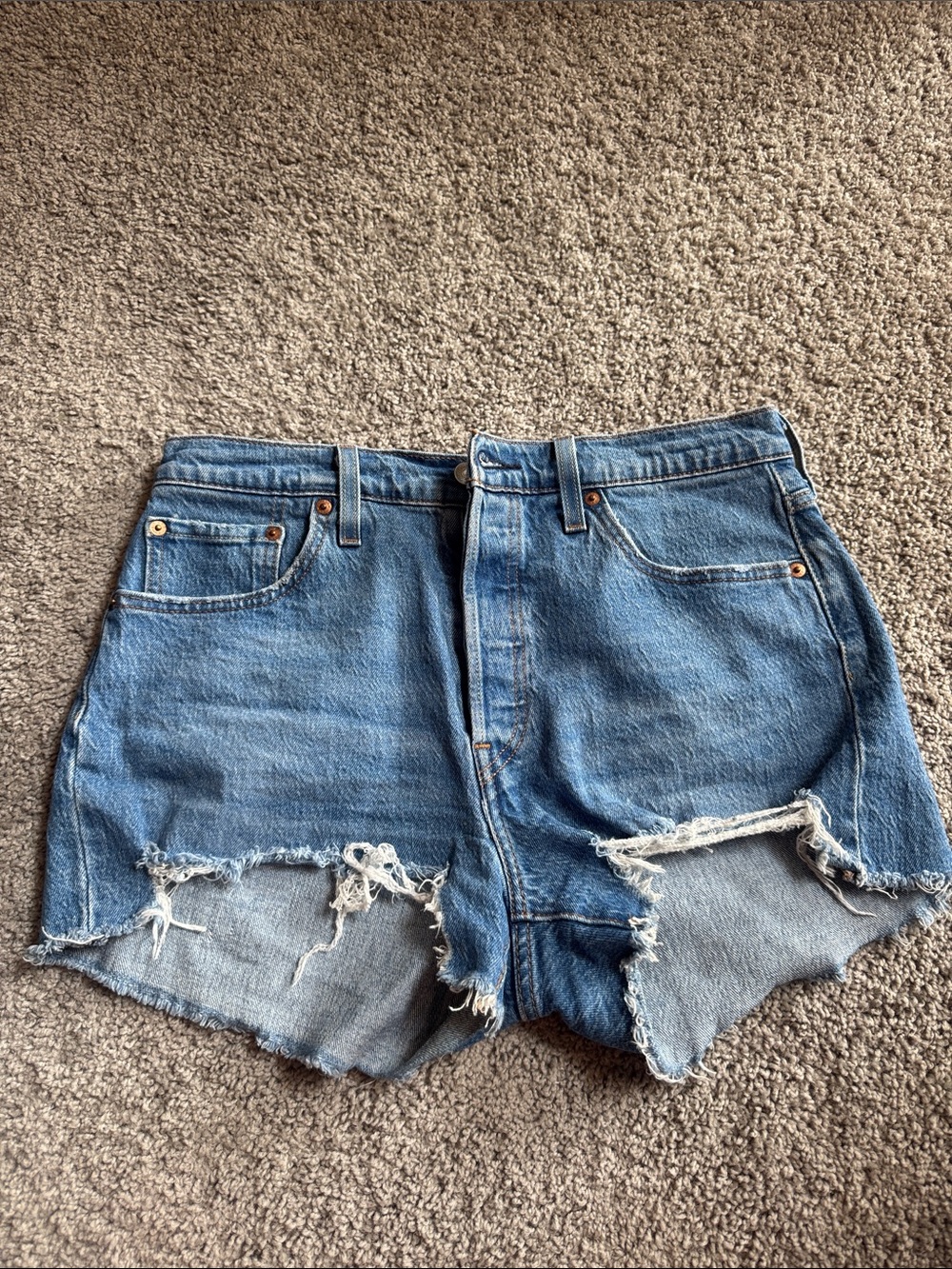 Levi Jean Shorts